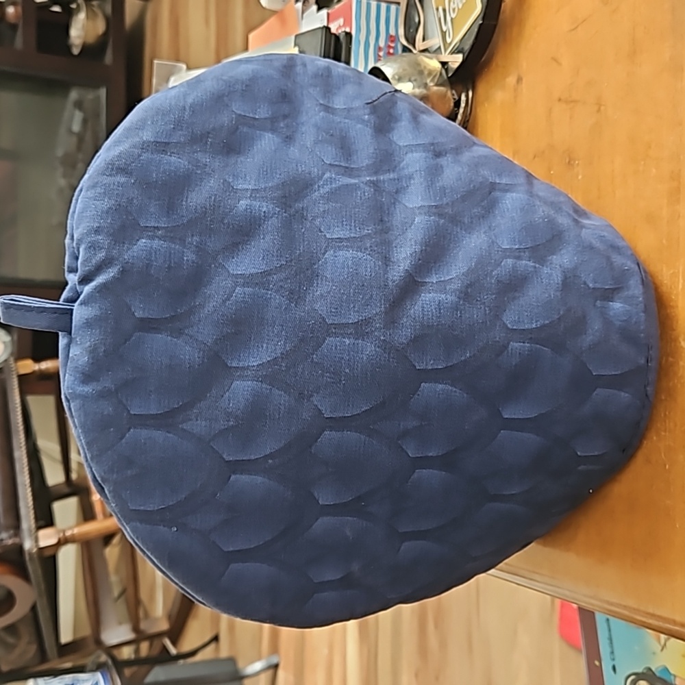 Avon Navy Blue Patterned Tea Cozy
